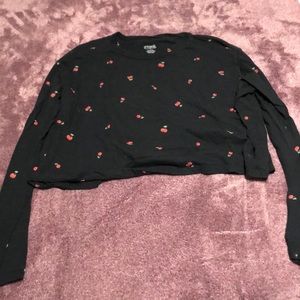 pink cherry black cropped long sleeve size medium